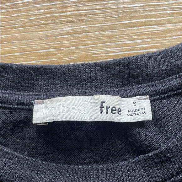 Wilfred Black Short Sleeve Tee - Picture 3 of 7